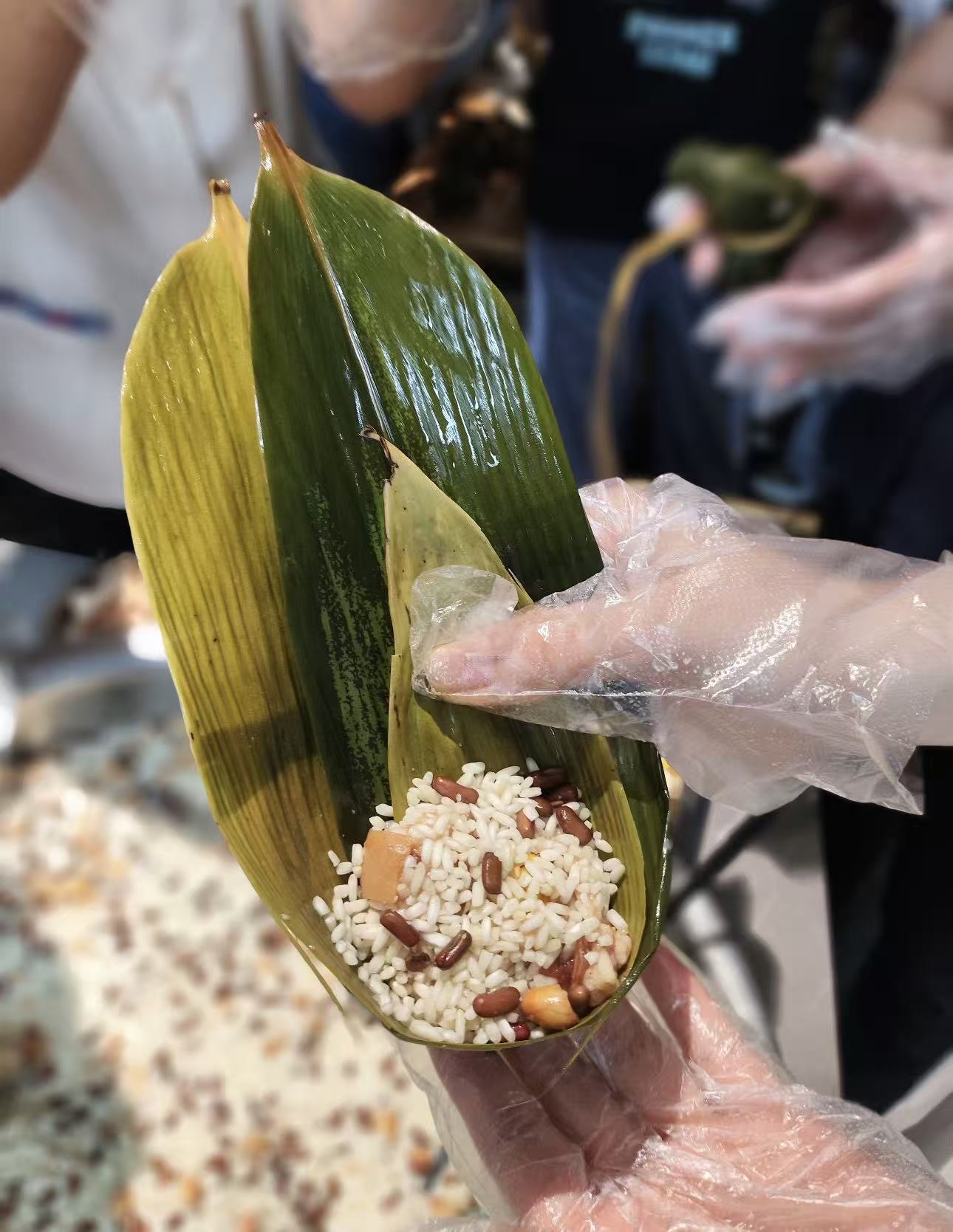 Lá gạo thơm, tình đồng đội bền lâu — Kỷ lục về sự kiện Team Building Lễ hội Thuyền rồng của Yibaling